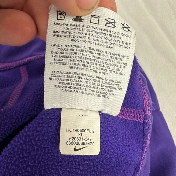 Nike Therma Fit XL Purple Black Hoodie Kangaroo Pocket Warm Sportswear - Picture 10 of 10